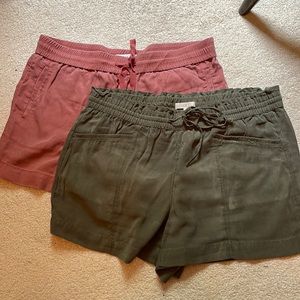 EUC fluid drawstring shorts from loft size large